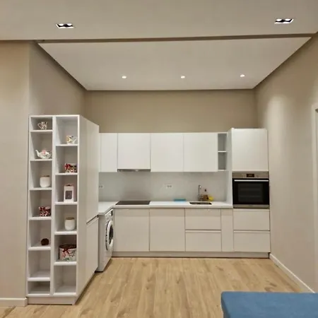 Lilo's Place Тирана
